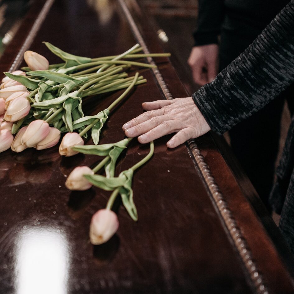 Oltalom Temetkezés_Koporsós Temetés Oltalom Temetkezés_Koporsós Temetés